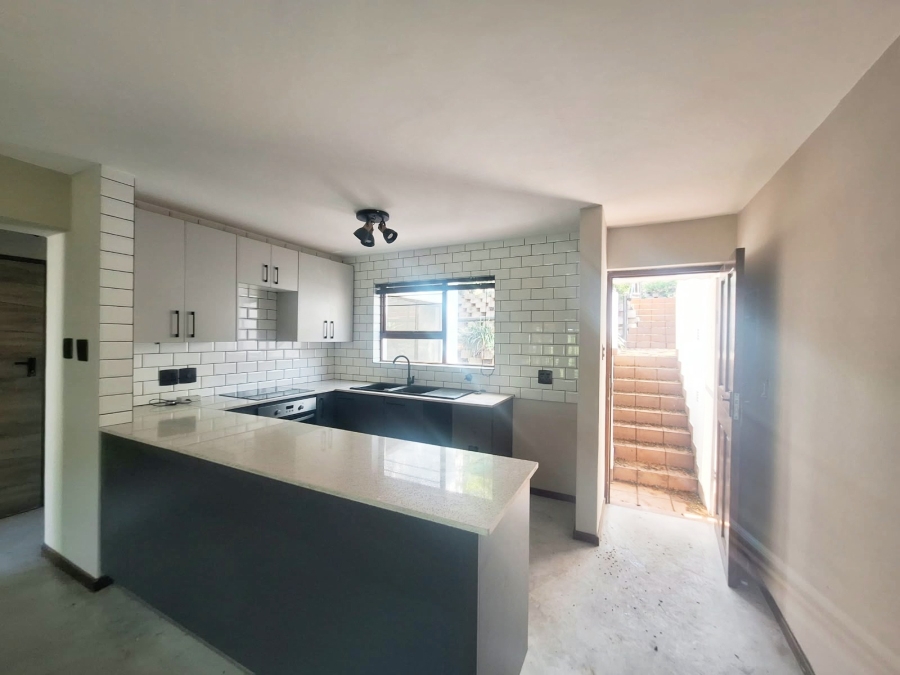 2 Bedroom Property for Sale in Kosmos North West